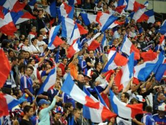 
	Franta se pregateste de sarbatoare: coregrafie spectaculoasa, dansatori si zeci de mii de steaguri pe Stade de France la meciul cu Brazilia!
