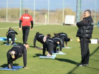 Dinamo face CASTING de fundasi in Antalya! Vezi ce stoperi are Andone pe lista!