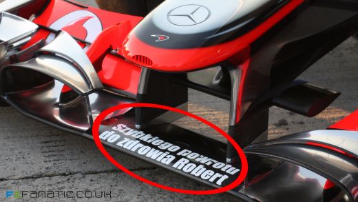 FOTO Echipele de F1 si-au personalizat monoposturile cu mesaje pentru Kubica_5