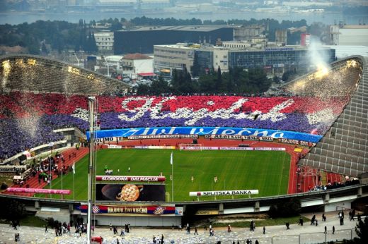 VIDEO Asa ceva n-ai mai vazut NICIODATA! Vezi cum au sarbatorit fanii lui Hajduk 100 de ani de la infiintarea clubului!_28