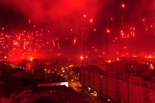 VIDEO Asa ceva n-ai mai vazut NICIODATA! Vezi cum au sarbatorit fanii lui Hajduk 100 de ani de la infiintarea clubului!_9