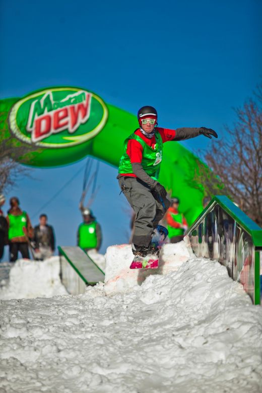 Dew Tour 2011, turneul de snowboarding profesionist organizat de Mountain Dew, continua la Sinaia_1