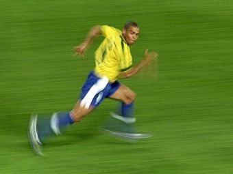 
	Ronaldo s-a apucat de AFACERI! Vezi cum vrea sa faca in continuare bani din fotbal:
