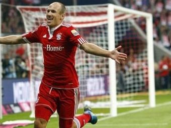 
	Robben: &quot;Pentru Bayern ar fi mai usor sa castige Liga Campionilor decat titlul in Germania!&quot;
