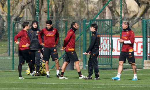 Primele poze cu Montella la primul antrenament ca antrenor la AS Roma! Vine Ancelotti din vara?_17