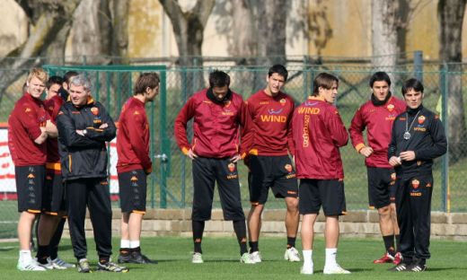Primele poze cu Montella la primul antrenament ca antrenor la AS Roma! Vine Ancelotti din vara?_10