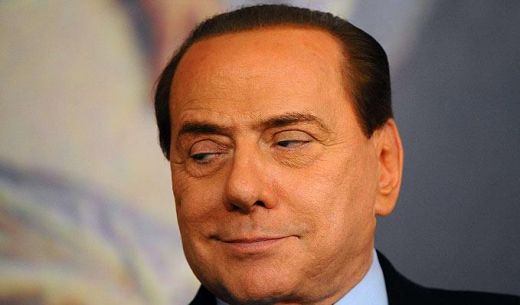 Show LESBI cu minore pentru Berlusconi la 75 de ani: "Noi ne jucam, iar el se uita incantat!"_3