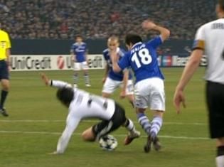 Schalke merge in sferturile Ligii dupa un meci NEBUN: Schalke 3-1 Valencia! VIDEO:_5