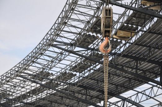 FOTO / Se monteaza acoperisul de la Cluj Arena! Vezi cum arata stadionul de cinci stele din Cluj:_5