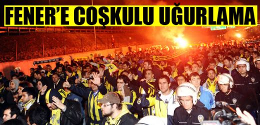 Turcii au TURBAT: batai de strada, autocar atacat cu torte, fani raniti, geamuri sparte! GALERIE FOTO!_1