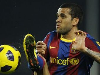 
	Barcelona face ORICE sa-l pastreze pe Dani Alves! Vezi cum incearca sa-i ALUNGE pe cei de la Manchester City
