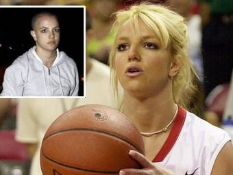 
	Inainte sa cheleasca, Britney Spears a jucat baschet! Vezi cat de BINE arunca la cos:
