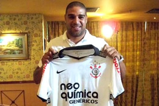 Ce SOC in Brazilia! Adriano a semnat cu Corinthians si se bate cu Ronaldinho la titlu!_1