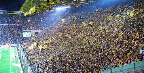 Record incredibil: 361.000 de spectatori vor bilete la ultimul meci din campionat al Borussiei Dortmund!!!_2