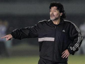 
	&quot;Maradona a semnat cu Spartak Moscova ca antrenor-jucator&quot;
