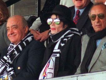 
	Moonwalk in Premier League! Michael Jackson va avea o statuie langa stadionul lui Fulham! Vezi reactia dura a fanilor:

