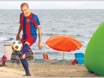 
	SUPER VIDEO! Dani Alves vrea sa fie REGELE jongleriilor la Barcelona! Vezi imagini din ultima sa reclama!
