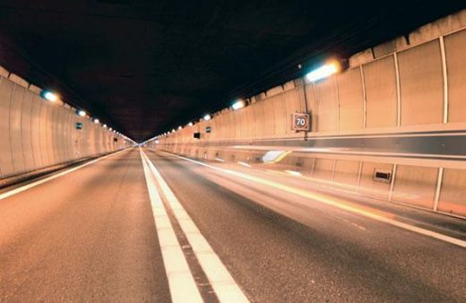 FOTO: Cele mai lungi tunele din lume! Vezi 10 locuri unde NU ai vrea sa ti se strice masina:_3