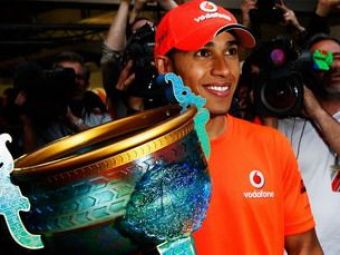 
	Spectacol in China:&nbsp;Hamilton, la prima victorie in 2011! Webber, pe podium de pe 18! Vezi filmul cursei
