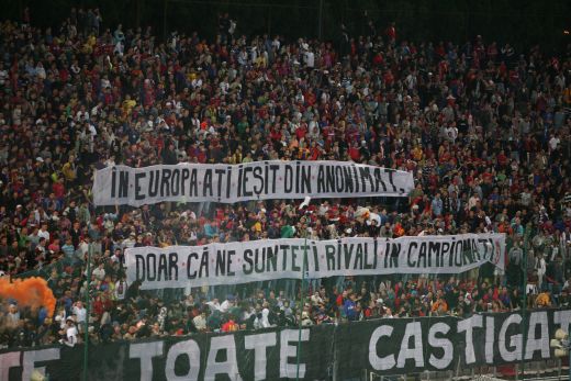 FOTO: S-a fluierat startul la derby! Cele mai tari bannere afisate in Steaua - Dinamo:_4