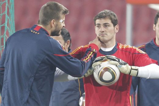 Gerard Pique Iker Casillas