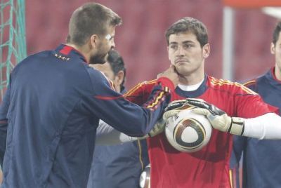 Vincente del Bosque Gerard Pique Iker Casillas