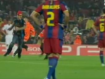 
	SUPER VIDEO! Jimmy Jump a atacat El Clasico! Ce show a facut in fata lui Messi si Cristiano Ronaldo
