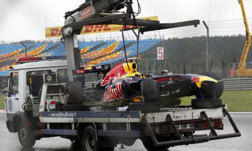 VIDEO! Vettel si-a facut PRAF masina la antrenamente!_6