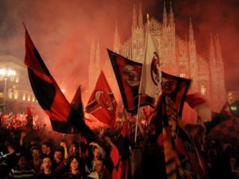 
	FOTO! EXPLOZIE in Milano! Zeci de mii de oameni au petrecut pe strazi pana dimineata titlul 18 al lui Milan
