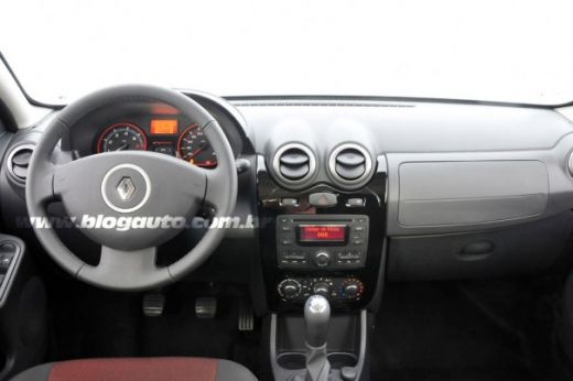 SUPER GALERIE FOTO! Primele imagini oficiale cu Dacia Sandero si Stepway 2012_21