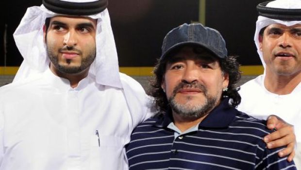 
	Maradona se bate cu Olaroiu din toamna! Vine la &quot;Barcelona din Emirate&quot;, echipa la care e inventatorul &quot;La Masia&quot;!
