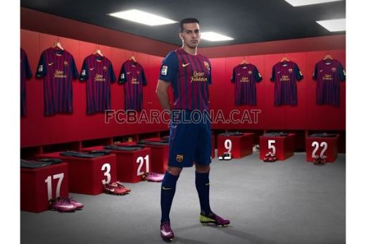 Barcelona ALL BLACKS! Jucatorii s-au pozat pentru prima data in noile tricouri! Vezi istoria FOTO a echipei care nu si-a schimbat niciodata modelul_4