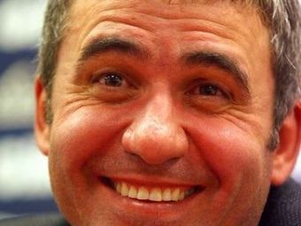 
	Hagi a zis DA! Vrea si la Steaua, si la nationala! Are o singura conditie pentru Sandu si Becali! Vezi care e:
