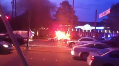 
	VIDEO: Ford de 1.000 de cai ia foc din senin in Dallas!
