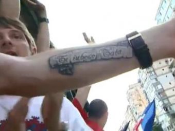 
	SUPER IMAGINE! Mesajul emotionant tatuat de Silviu Ilie de la Galati pe mana: &quot;Te iubesc, tata!&quot; Vezi prin ce momente TRAGICE a trecut
