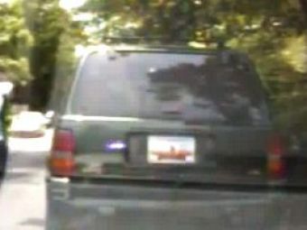 
	VIDEO SOC! Pe cocaina, se bate cu politistii, le fura masina si intra violent intr-un camion! Filmare din masina politiei!
