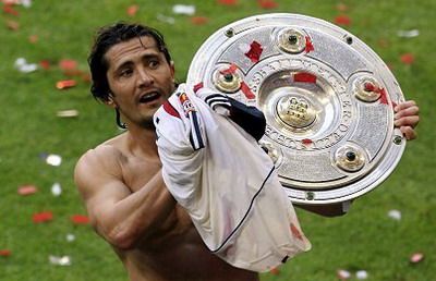 
	Fost campion mondial si castigator al Ligii cu Bayern Munchen va alerga in fundul gol pe strada! Ce promisiune l-a &quot;dezbracat&quot;:
