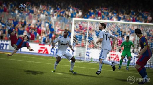 FOTO SENZATIE! Cum arata Chivu in FIFA 12 si NOILE posibilitati din timpul jocului:_3