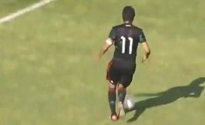 
	Noul Messi vine din Mexic, are 20 de ani, costa 250.000 de euro si a dat un gol in stilul starului Barcelonei! VIDEO
