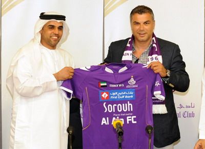 FOTO / Olaroiu a semnat pe 2 ani cu Al Ain: "Ii vreau aici pe Radoi si Kanoute!"_4