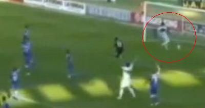 
	ASTA este cea mai slaba aparare: vezi cum a dat Bodipo cel mai simplu gol din toata cariera! VIDEO
