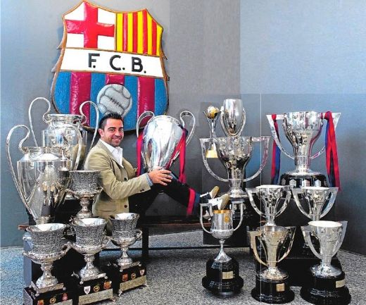 IMAGINEA ZILEI! Xavi isi poate face muzeul personal! Si-a aratat trofeele cu care i-a facut pe Mourinho si CR7 sa planga de furie_1