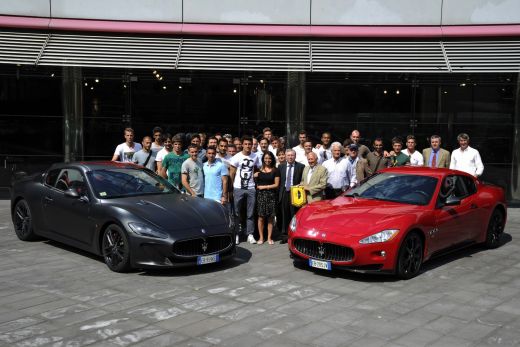 FOTO / Mai pleaca de la Modena? Bergodi a fost in vizita la uzina Maserati cu jucatorii!_3