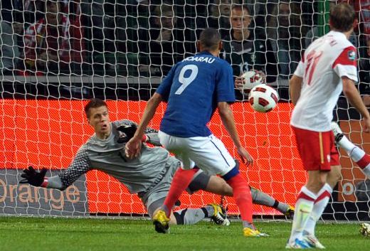 VIDEO: Polonia 0-1 Franta! Portarul a primit cea mai CRUDA farsa! Cum si-a dat Polonia autogol_3