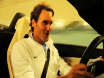 
	Federer serveste la ProMotor cu racheta alba! Sambata, de la 12:00!
