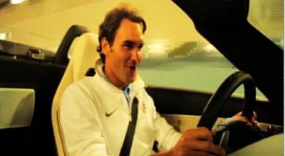 
	Federer serveste la ProMotor cu racheta alba! Sambata, de la 12:00!
