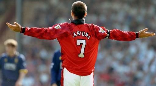
	Anuntul care ii face pe fanii lui Manchester sa tresara: Cantona revine pe Old Trafford! 
