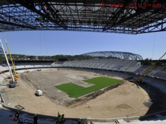 
	SUPER FOTO! Cluj Arena e gata sa devina stadionul de Liga al Otelului! Primele imagini cu instalarea scaunelor si nocturnei
