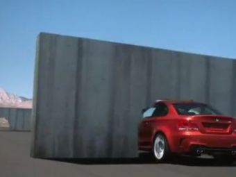 
	VIDEO FABULOS! Asta e BMW-ul care trece prin ZIDURI! Cel mai tare test din istorie cu o masina!
