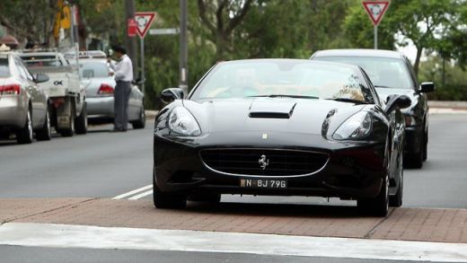 FOTO / RAZBUNARE? Patronul unei echipe si-a gasit Ferrari-ul de 370.000 de euro ARS la cativa kilometri de casa!_1